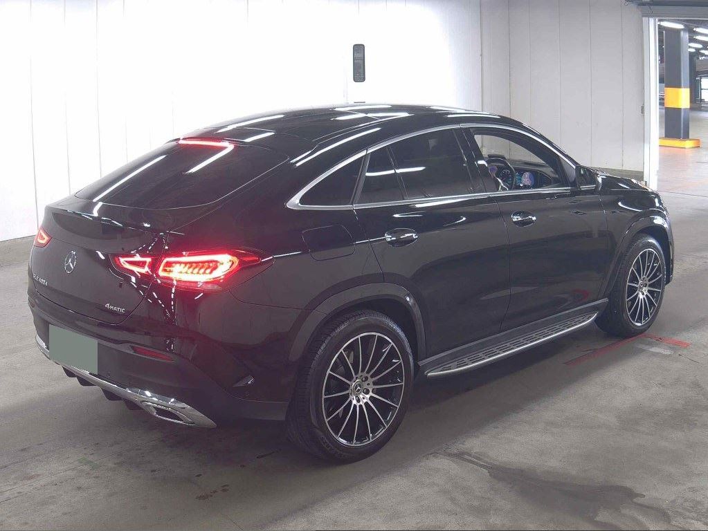 Premium fleet vehicles and hire purchase financing at Pat's Motor World